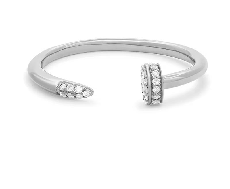 Žiedas sidabrinis vinis